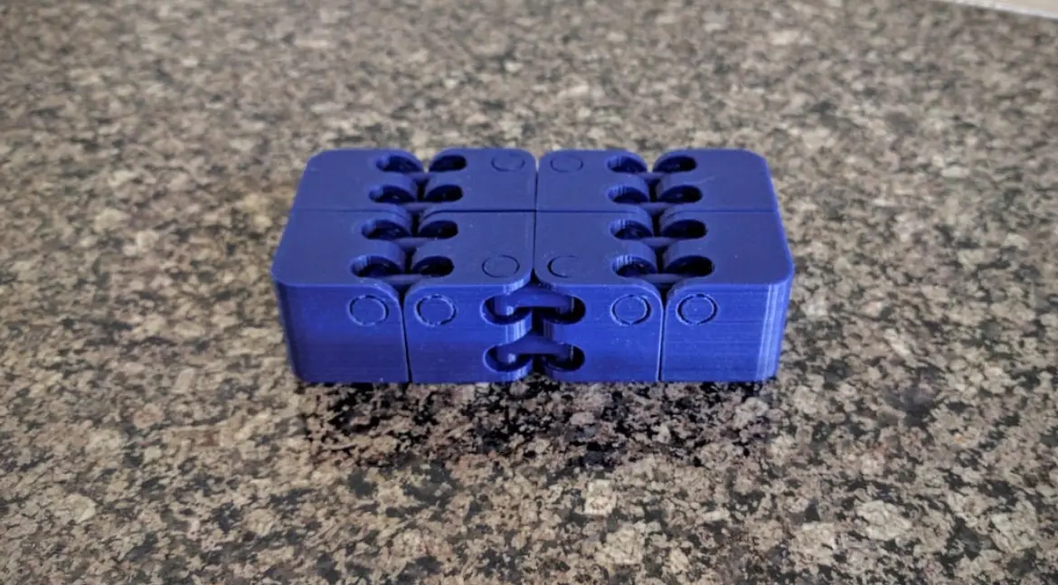 Infinity flip cube