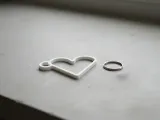 Heart shaped model keychain-1