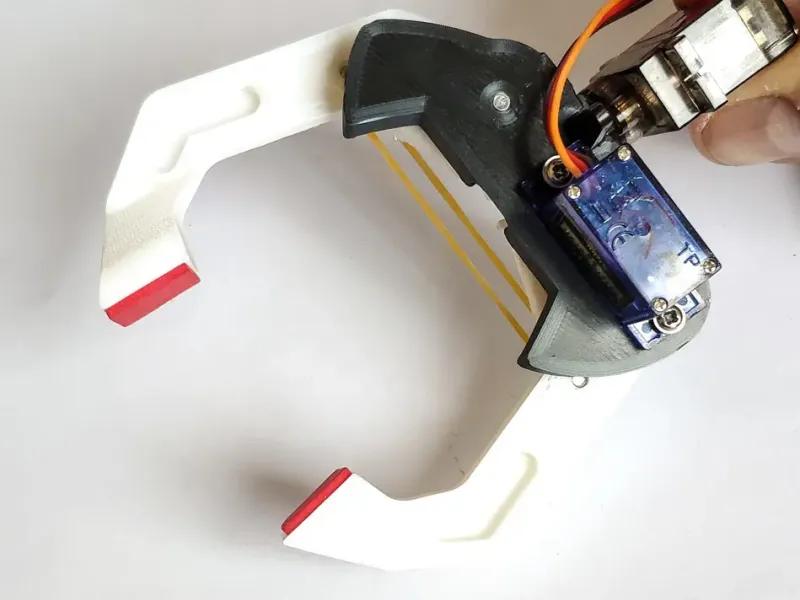 Robotic Gripper / Clamp. Two Degrees of freedom.  Servo cont