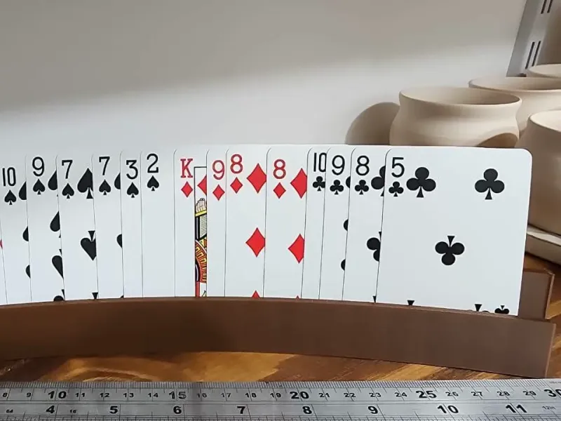 Playing cards holder