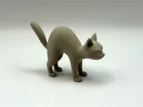 Simple Arching Cat Figurine-2