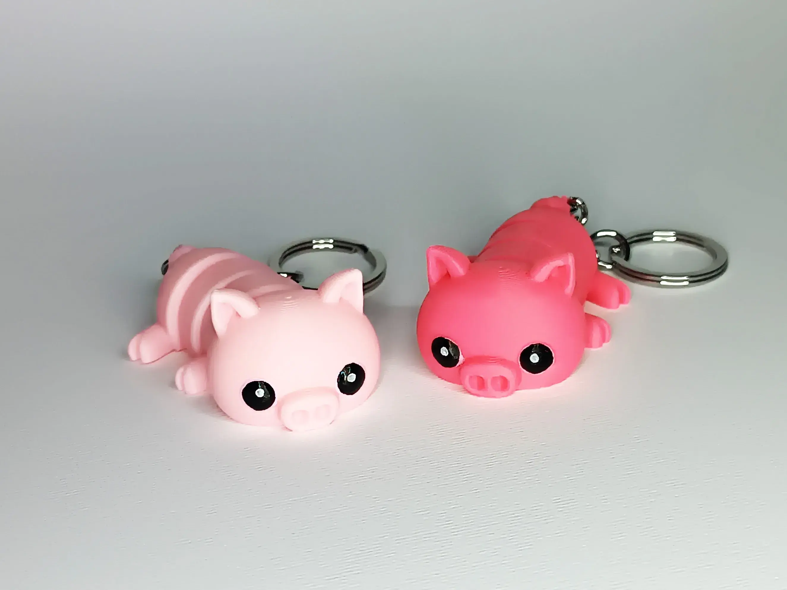 Cute Flexi Pets Pig (Keychain & Magnet)