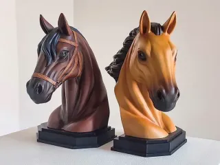 horse heads with base