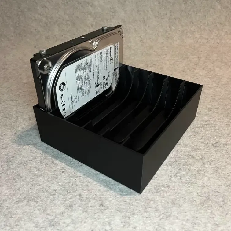 Storage box holder for 6x 3,5" HDD drive