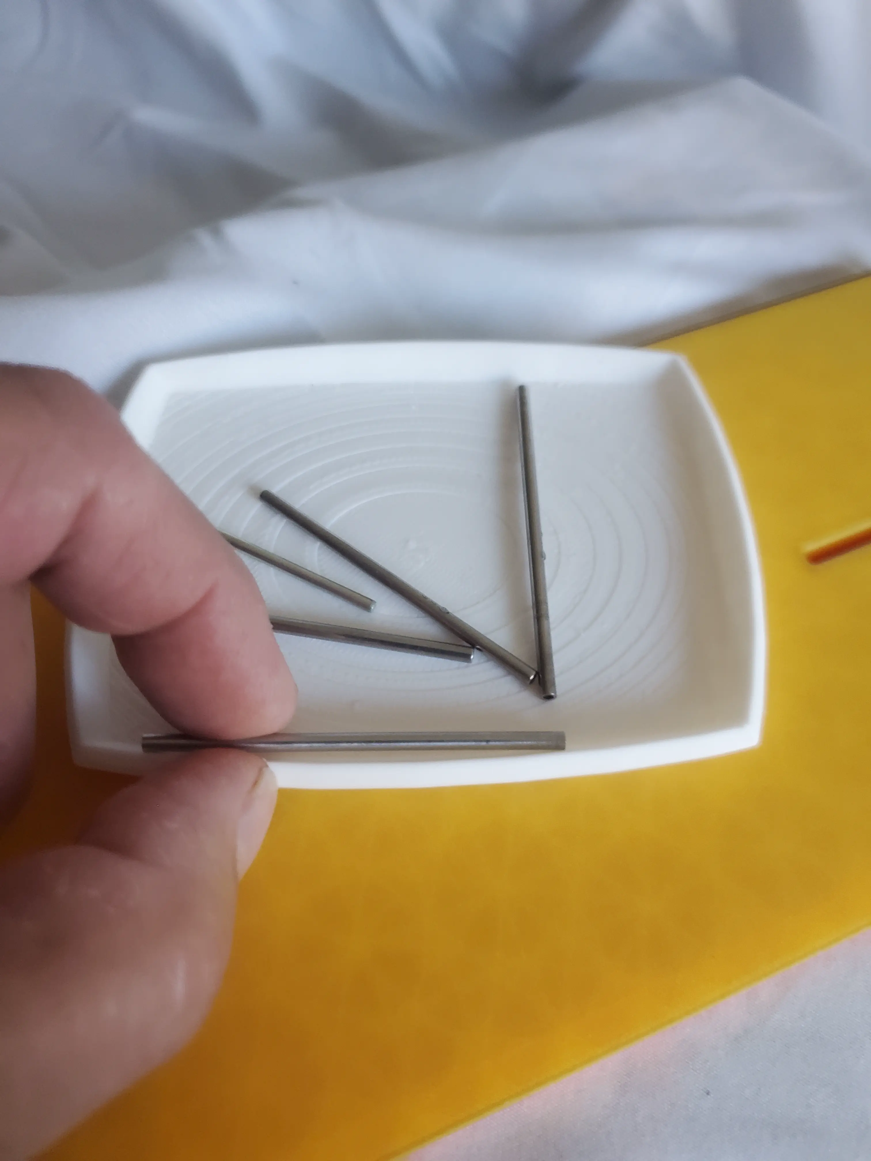 EZ GRAB slot car parts tray