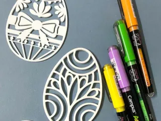Easter eggs to color