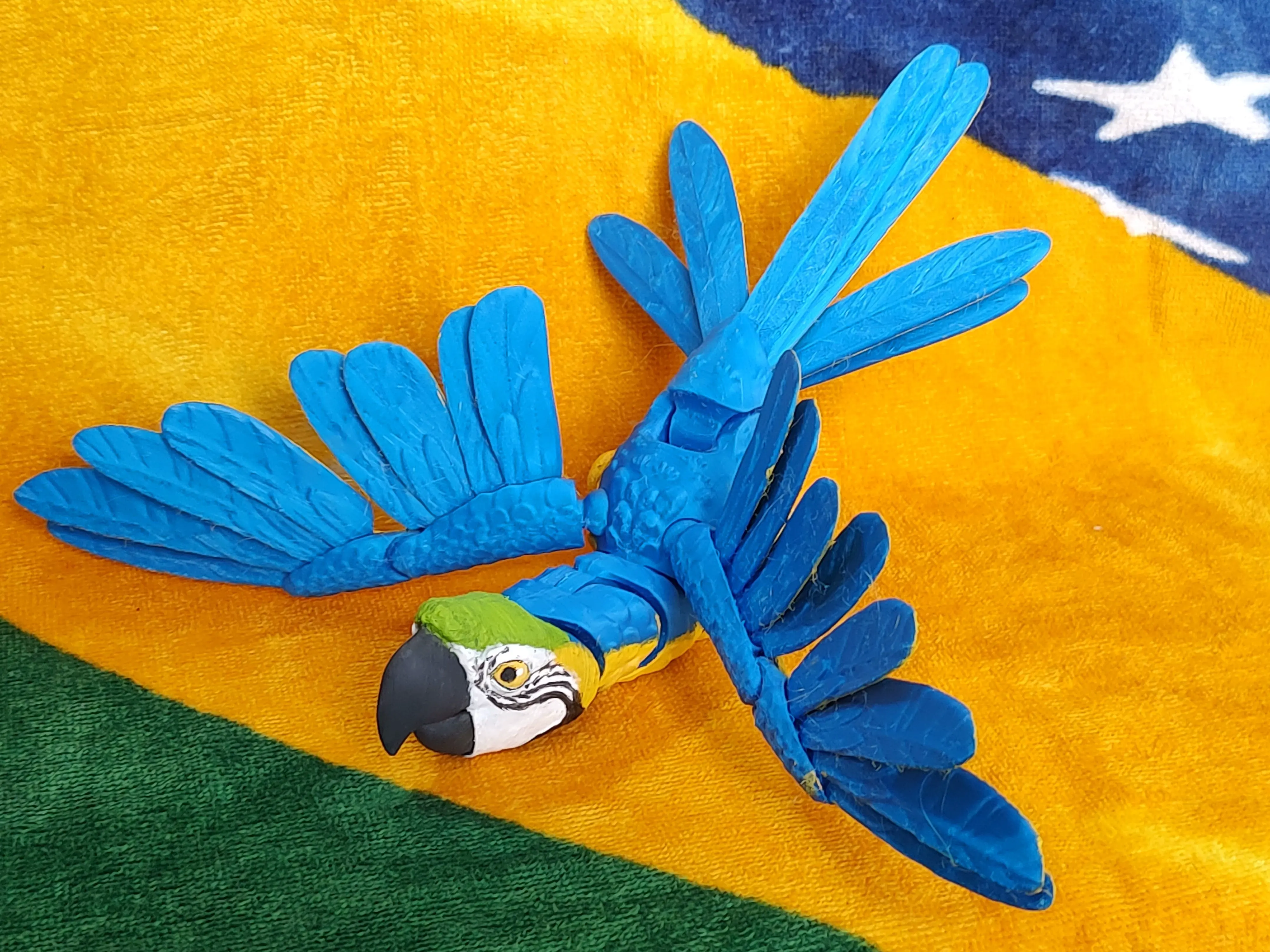 Scarlet Macaw Articulated Figure