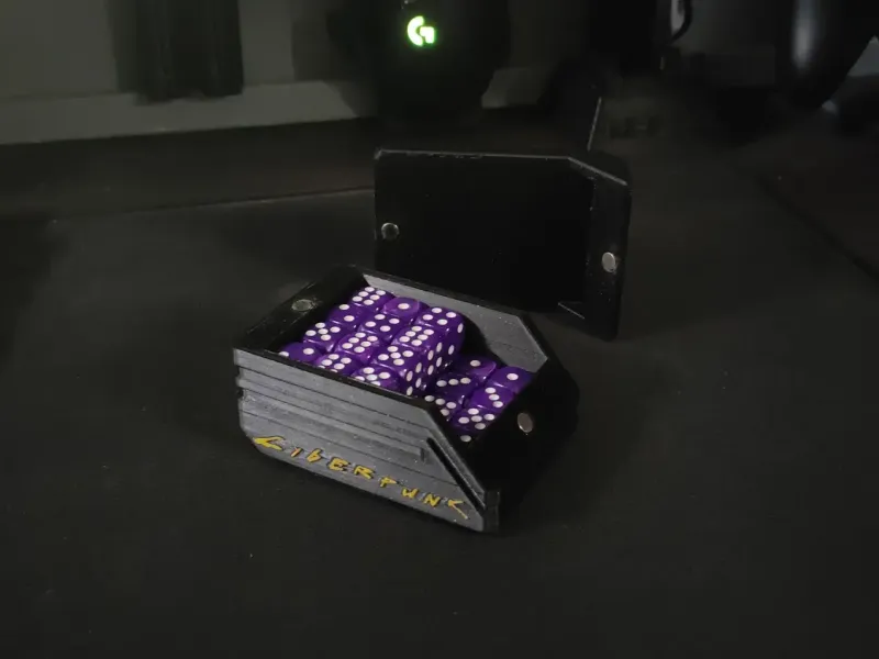 CYBERPUNK-WÜRFELBOX