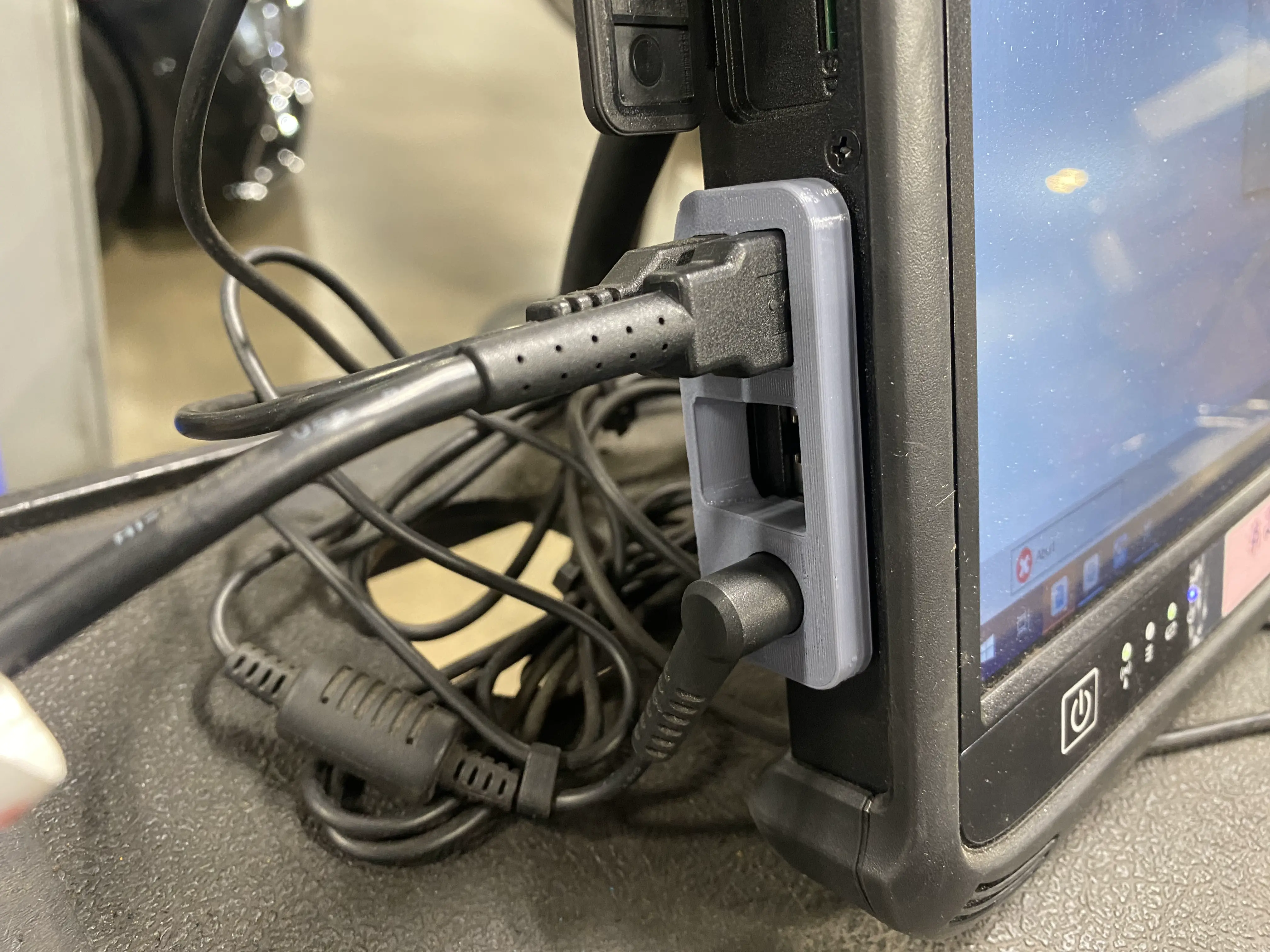 Mercedes Benz Xentry USB plug support