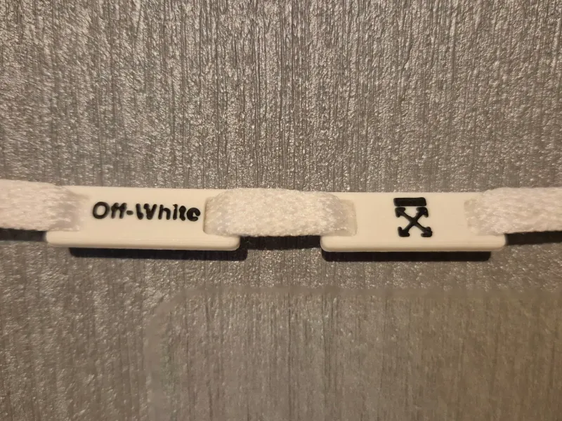 Off-White Sneaker Tag