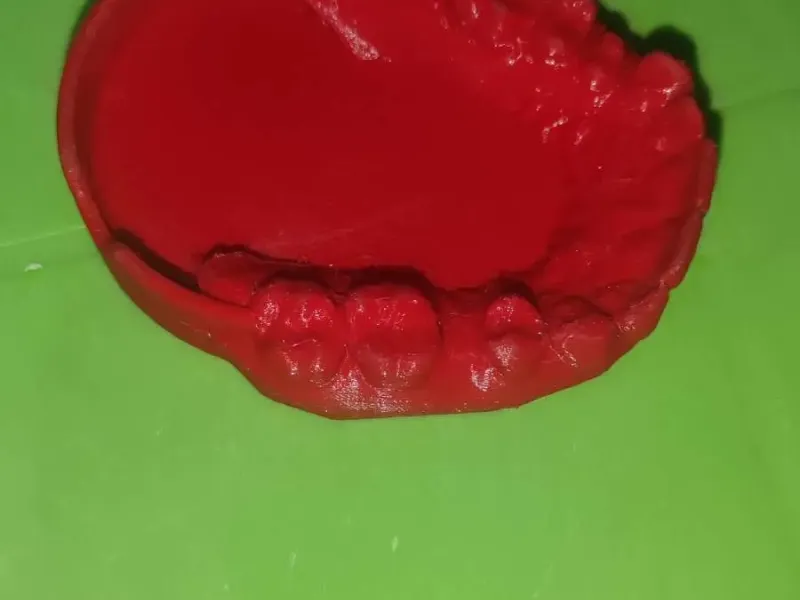 هاكان أوست سيني