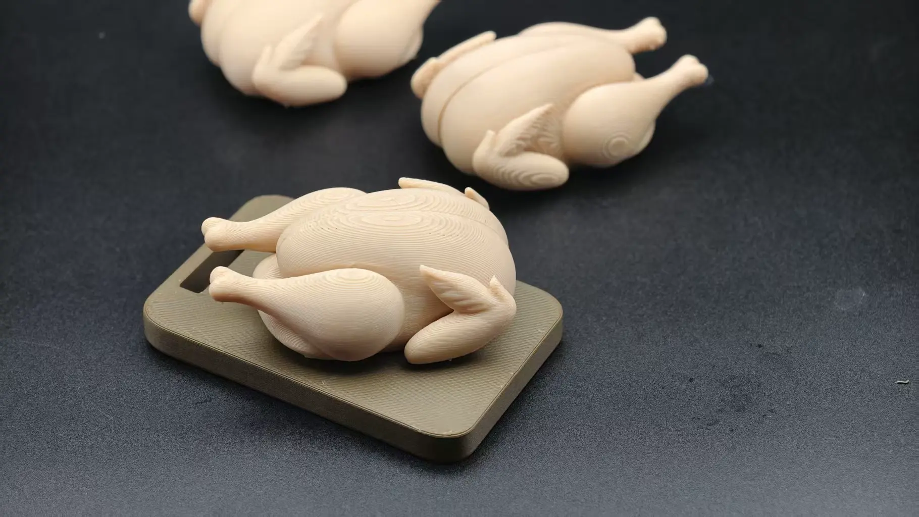 旋转的烤鸡挂件，解压玩具- Creality Cloud 3D Model | 3Drop