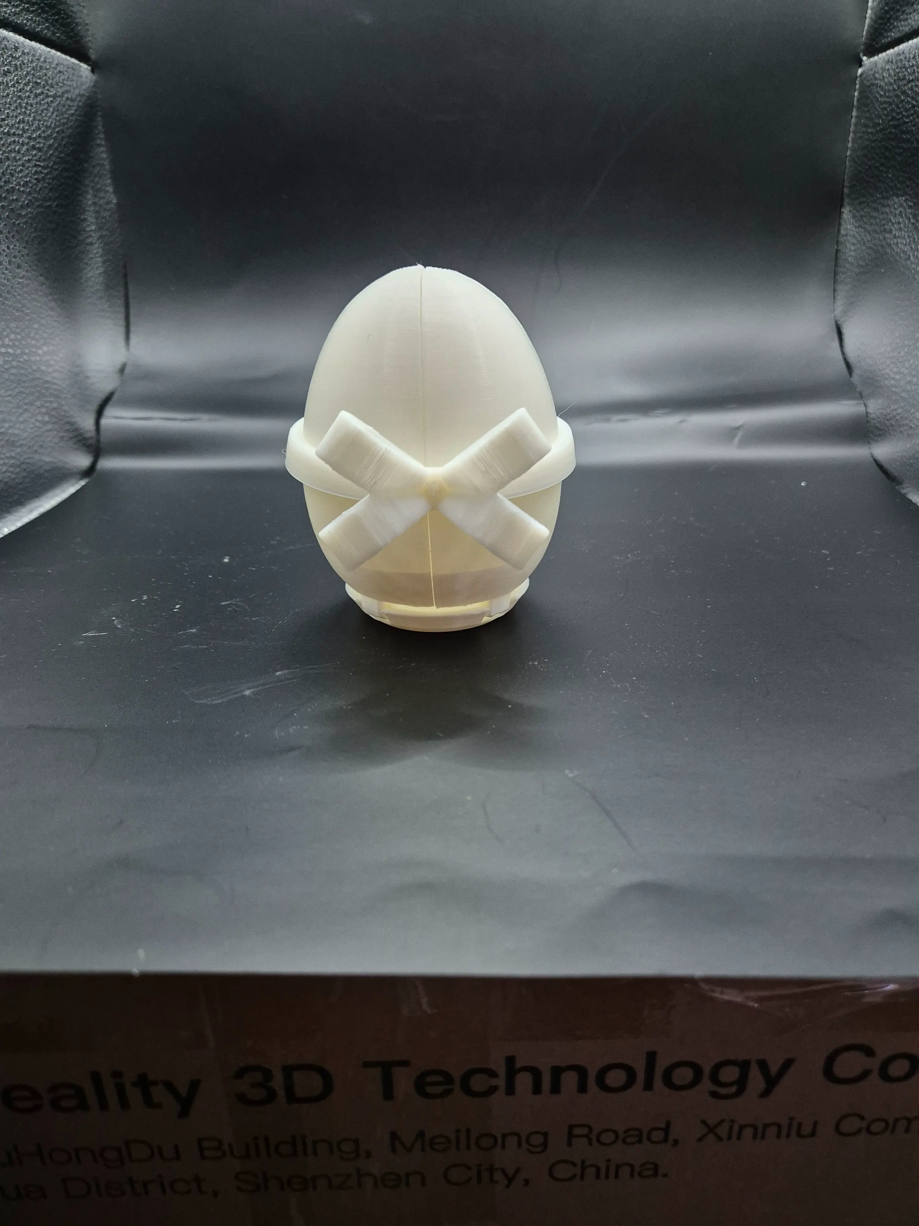 Oeuf a sorpresa/ Uovo di Pasqua