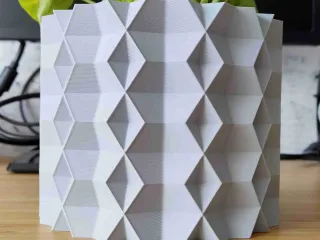 Geo Diamond Form - Pot and Planter for your house plants