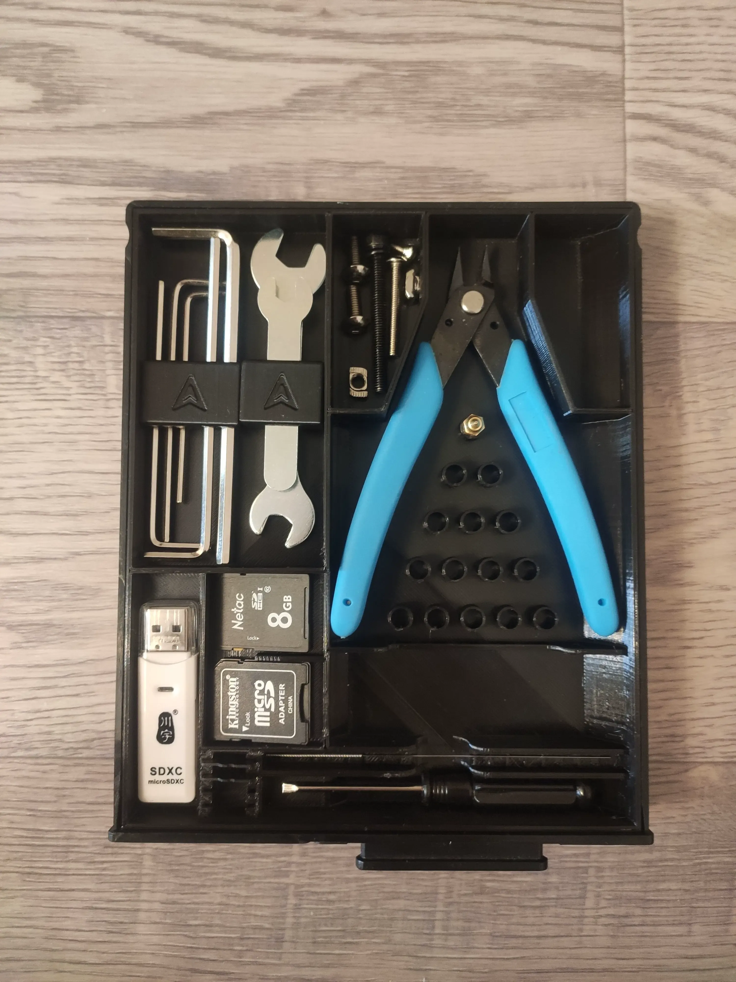 Ender 3 S1 Pro tray insert with keyholders