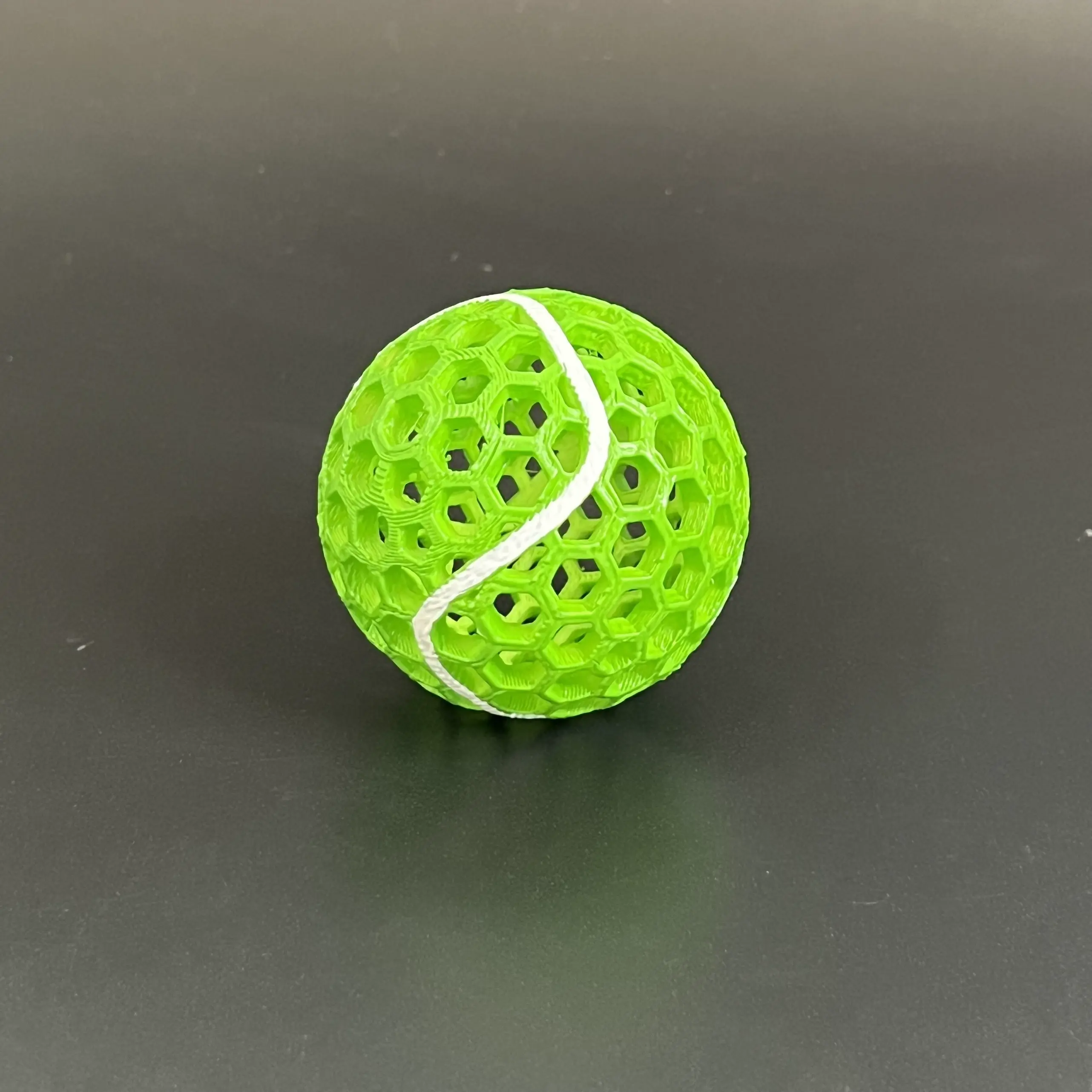 AIRLESS TENNIS BALL - STL & 3MF MULTICOLOR