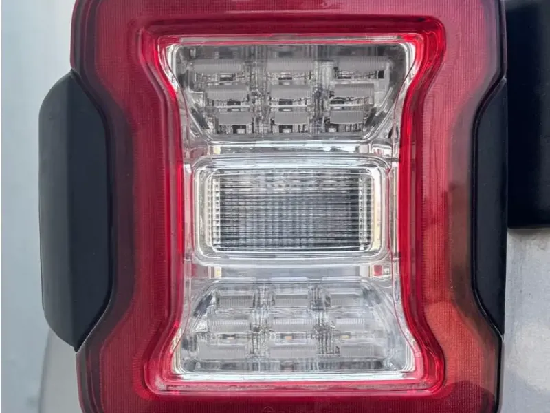 Jeep Wrangler JL (2018-2023 )Накладка на задний фонарь