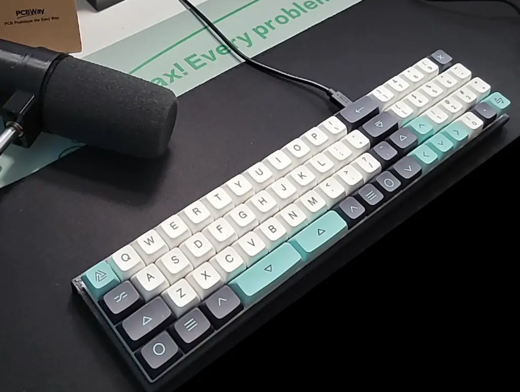 MECHANISCHE TASTATUR - 69 TASTEN - 65% MML TASTLEISTE