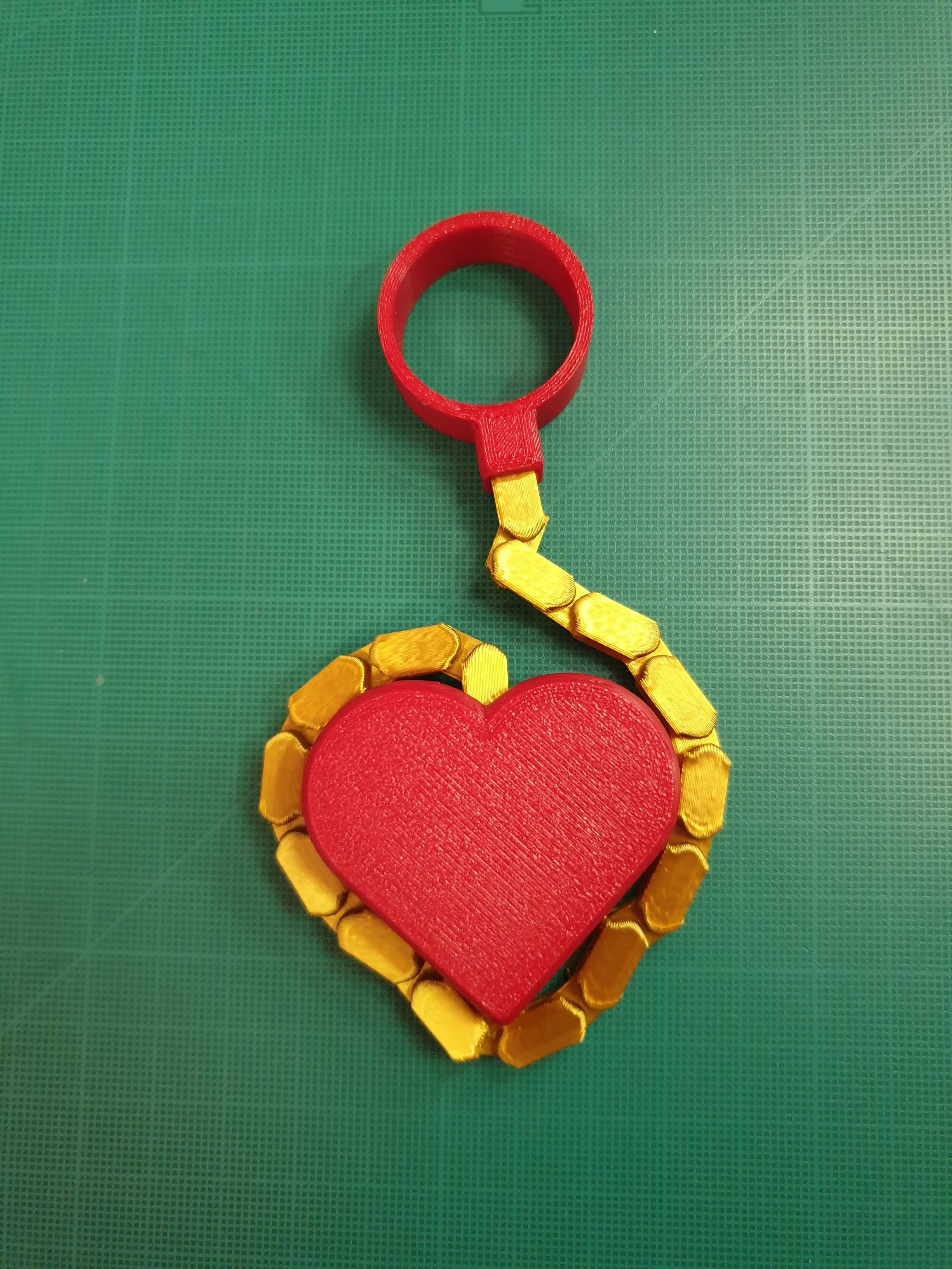Ringchaku Spinning Fidget Toy - Valentine's Day Edition