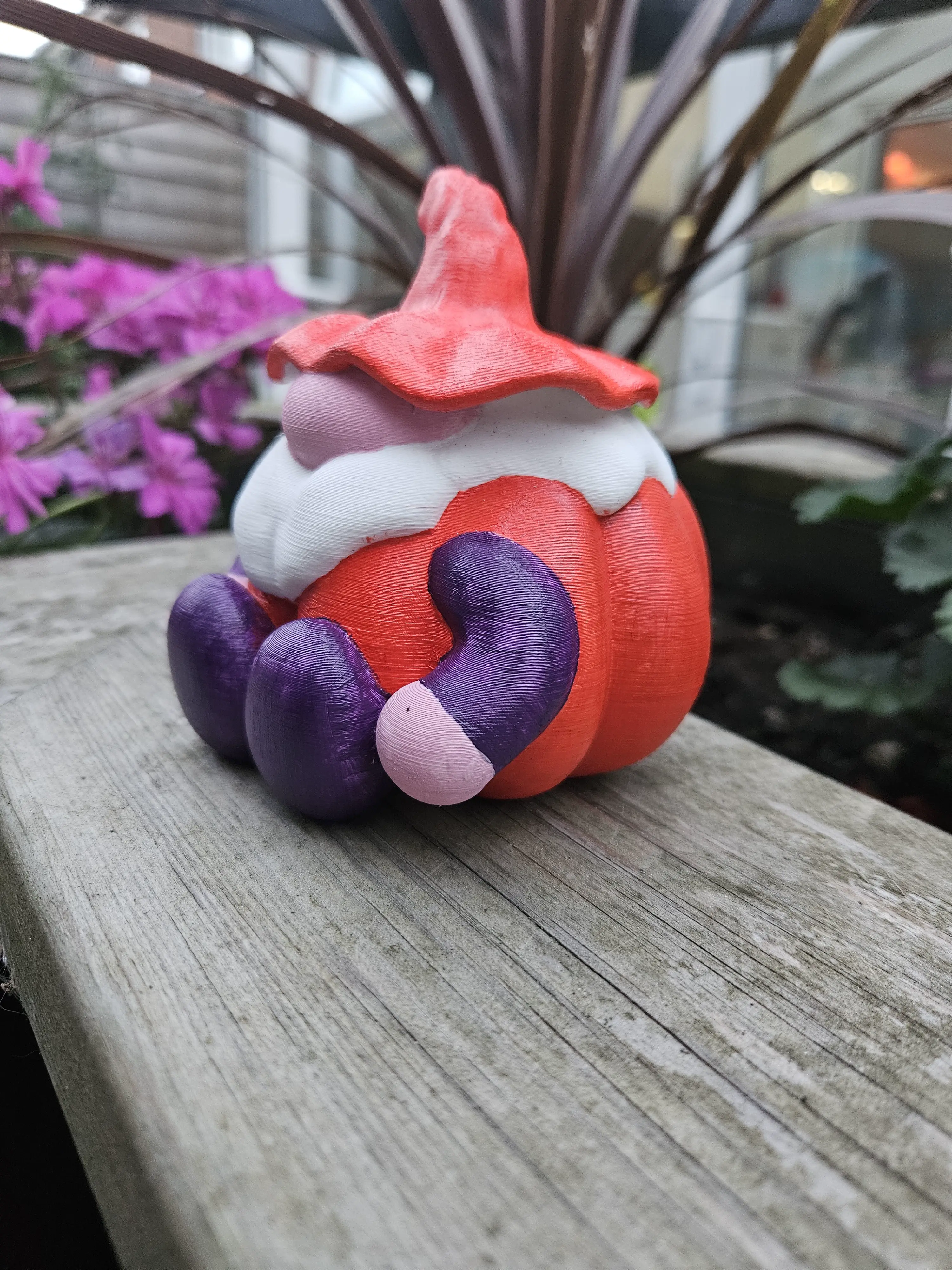 Halloween Pumpkin Gonk Decor