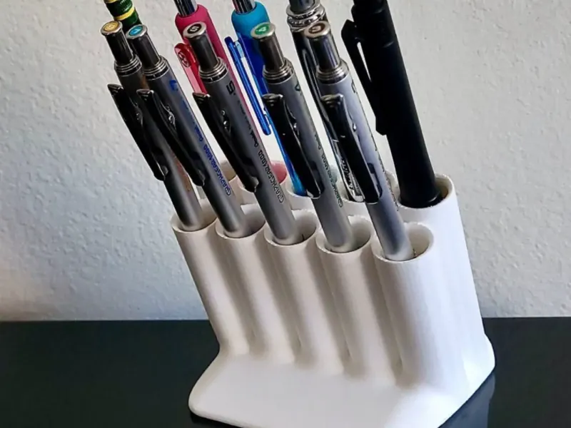 Large Fluid Pencil Stand
