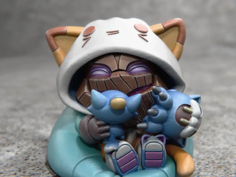 Mewkai Miniature LOL Fan Art