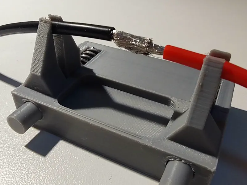 Wire Holder for Soldering