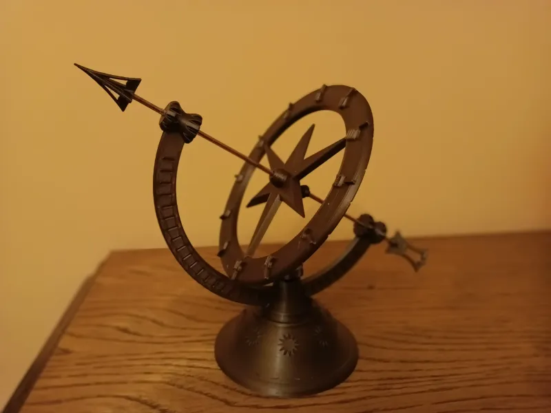 Sundial decoration. Zegar słoneczny, dekoracja.