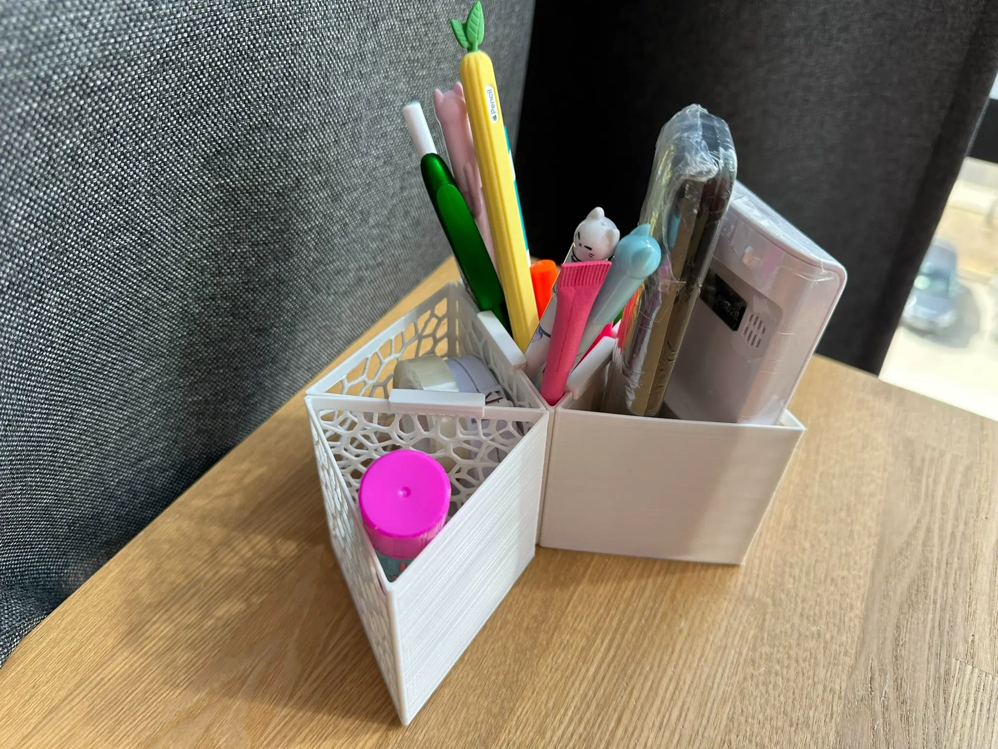 Modular organizer made of triangular boxes