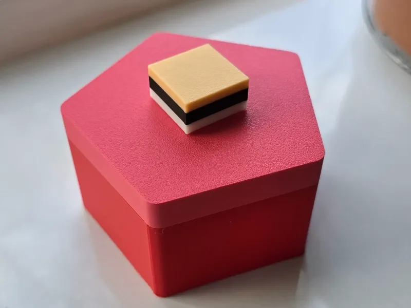 Pentagon Box