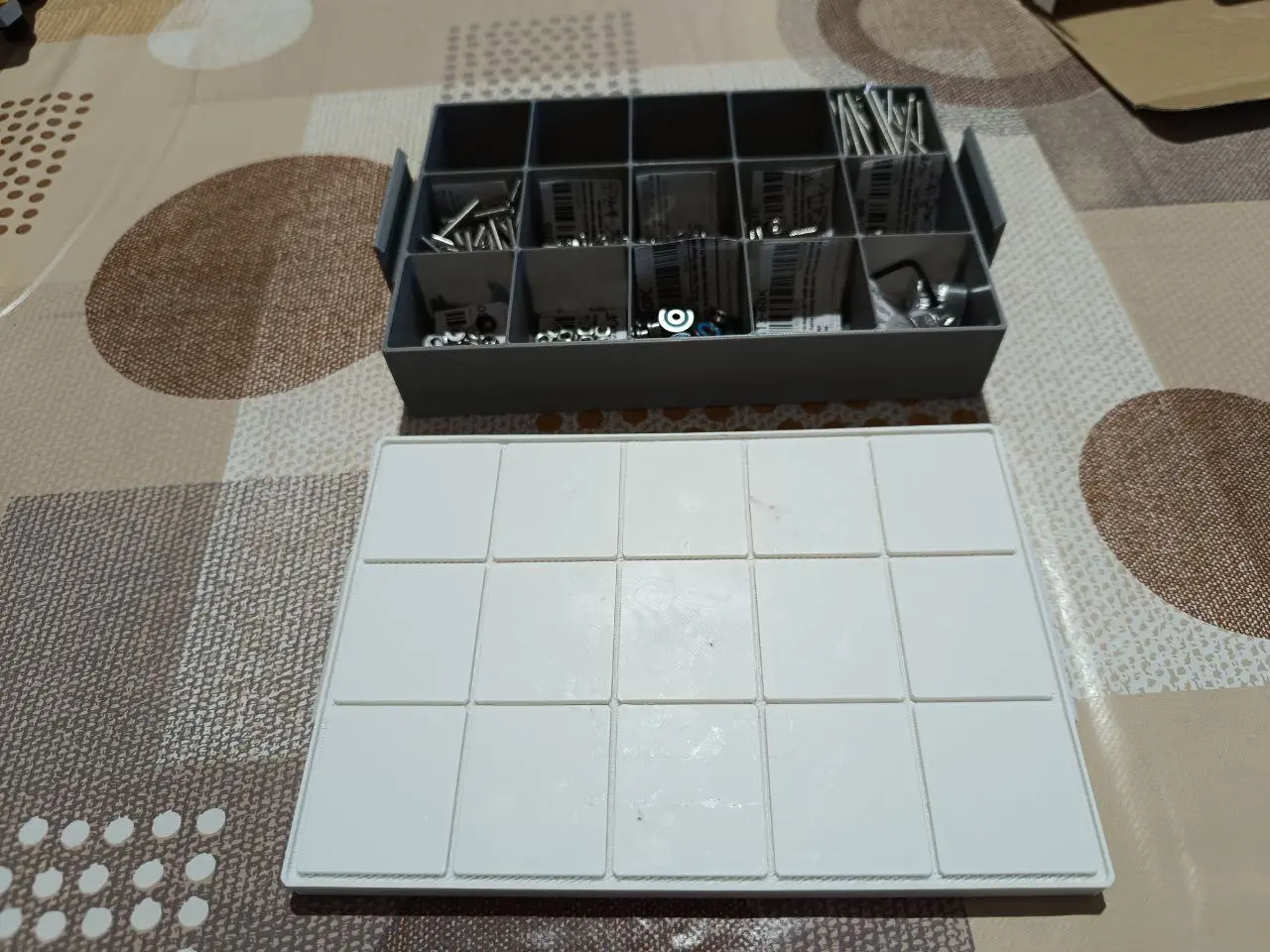 Small parts box with clip-on cap.