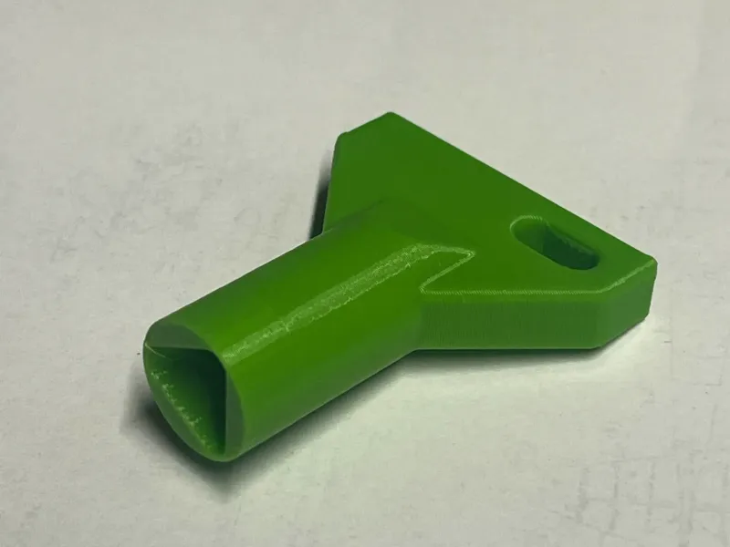 Electrical cabinet key / triangular key