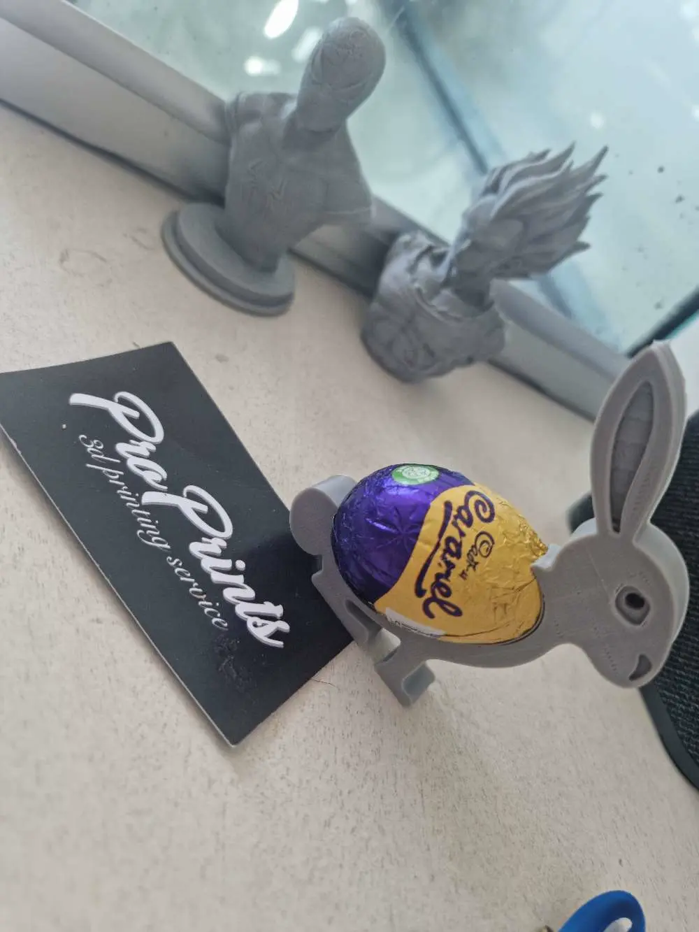 easter egg holder