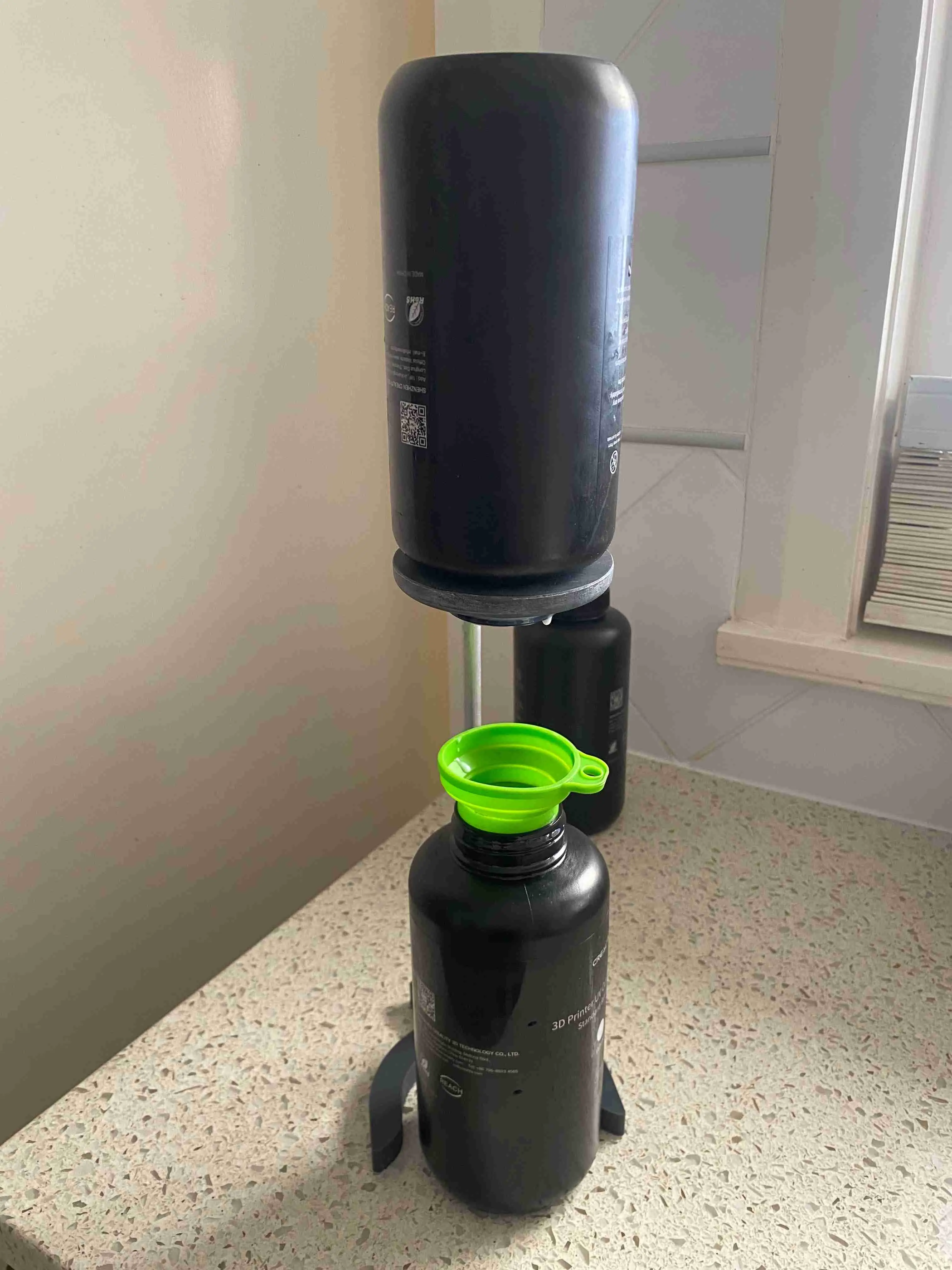 Escurridor de botellas de resina