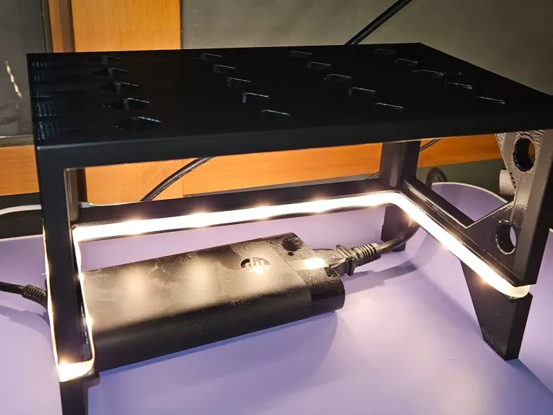 SOPORTES MULTIFUNCIÓN CON ALMACENAMIENTO Y TIRA DE LUZ LED
