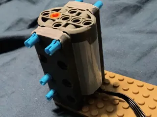 Vertical Lego Servo Motor Mount