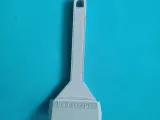 Two-piece bed scraper-1