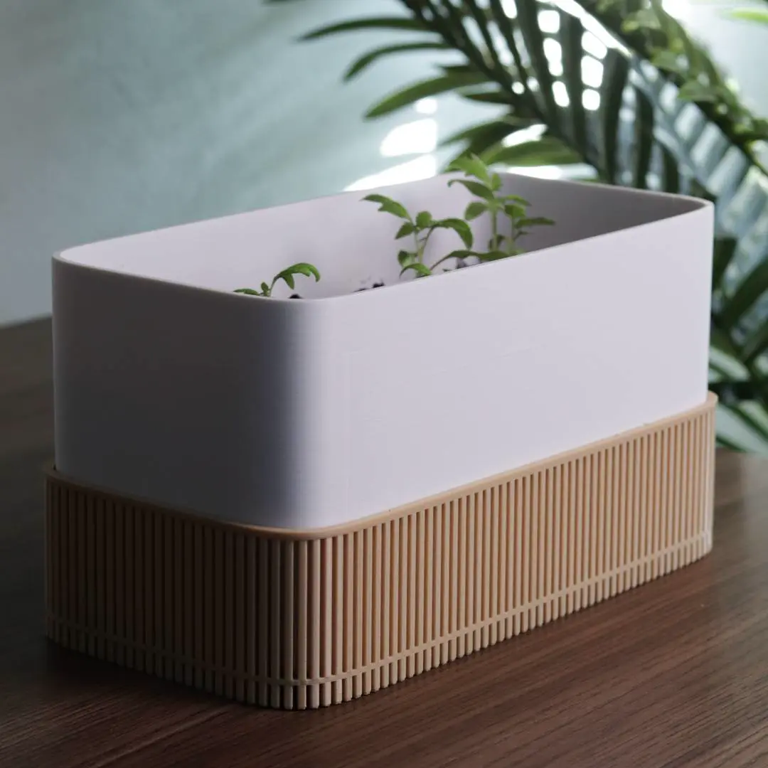Long minimalist planter