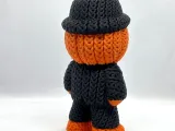 Knitted Pumpkin Man-3