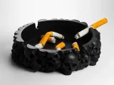 skull ashtray-0