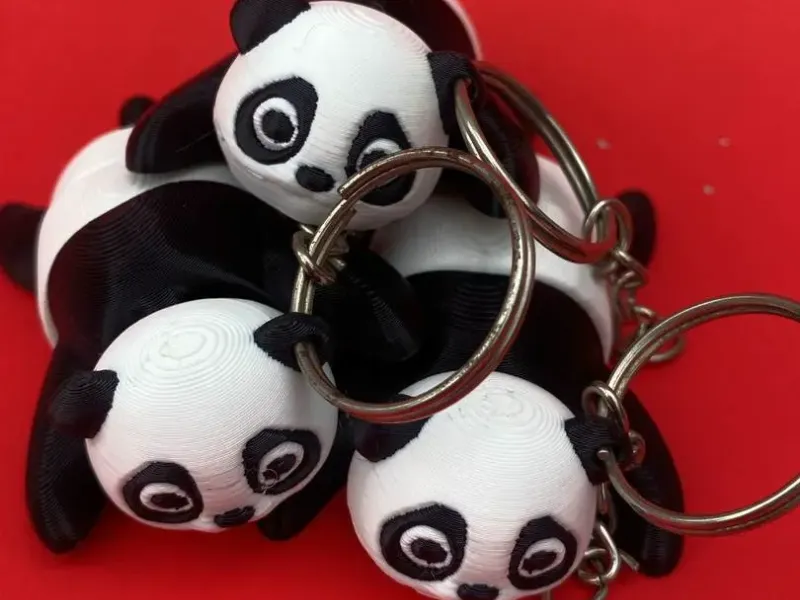 Llavero y Imán de Nevera de Panda Flexi