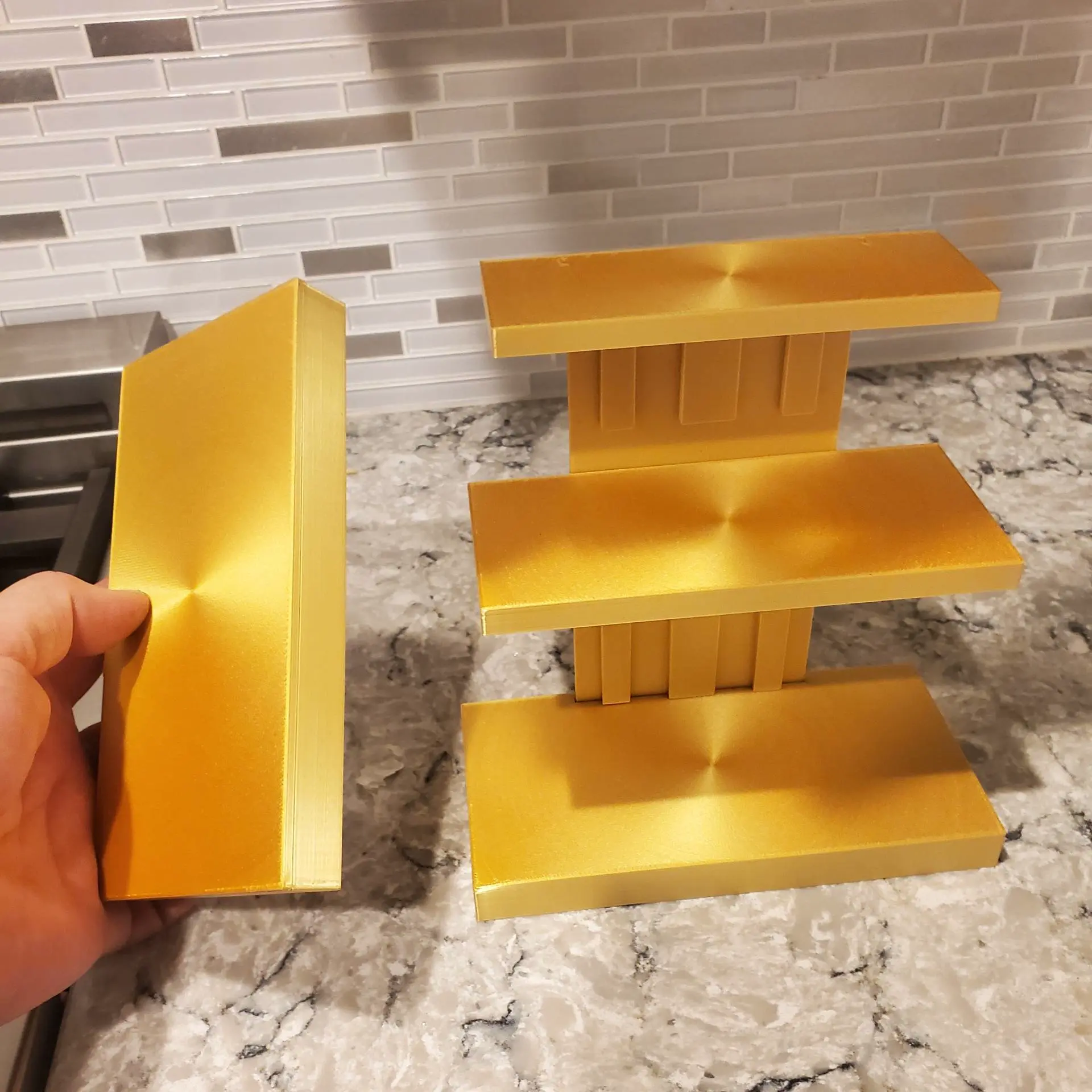 Smartbox portable pocket display stand