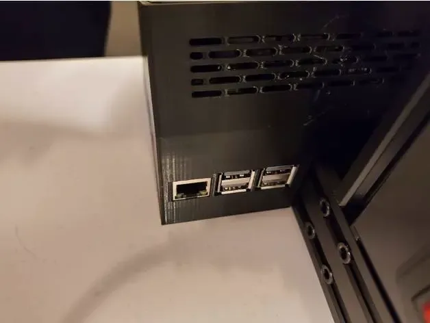 LCD_and_RPi_case