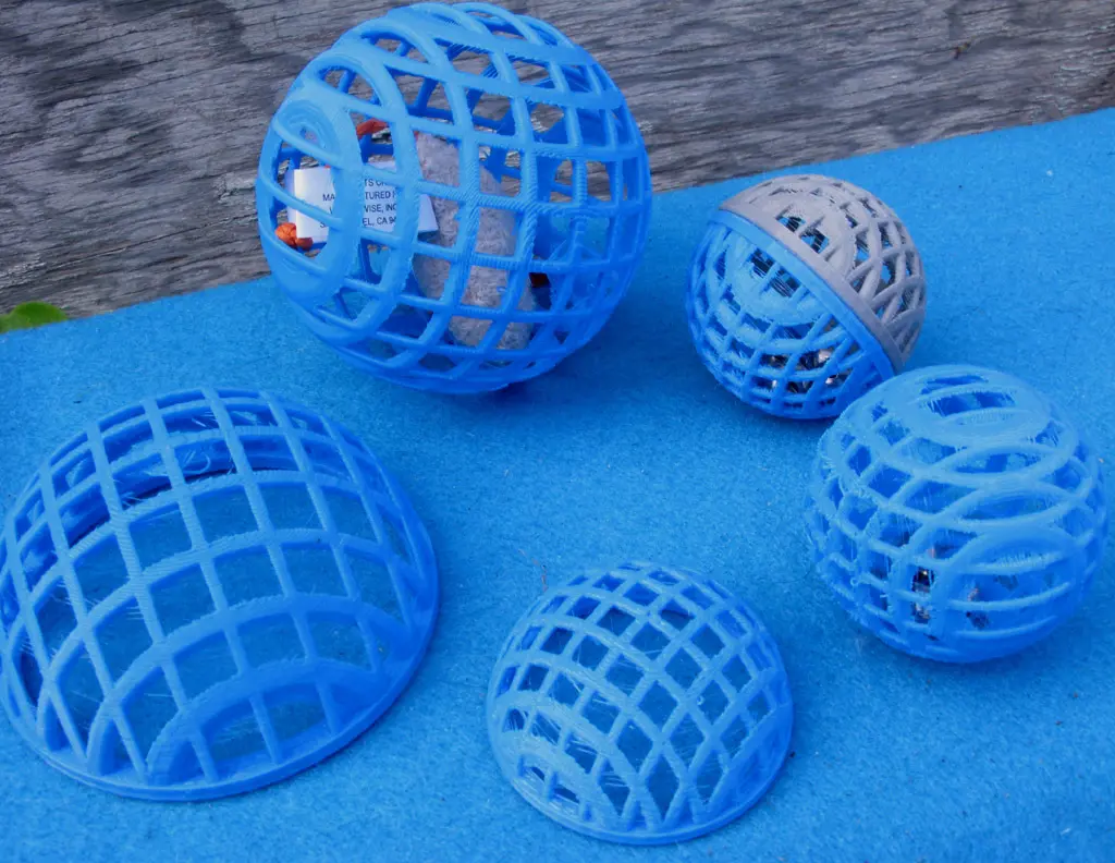 Simple Spherical Cat Toys