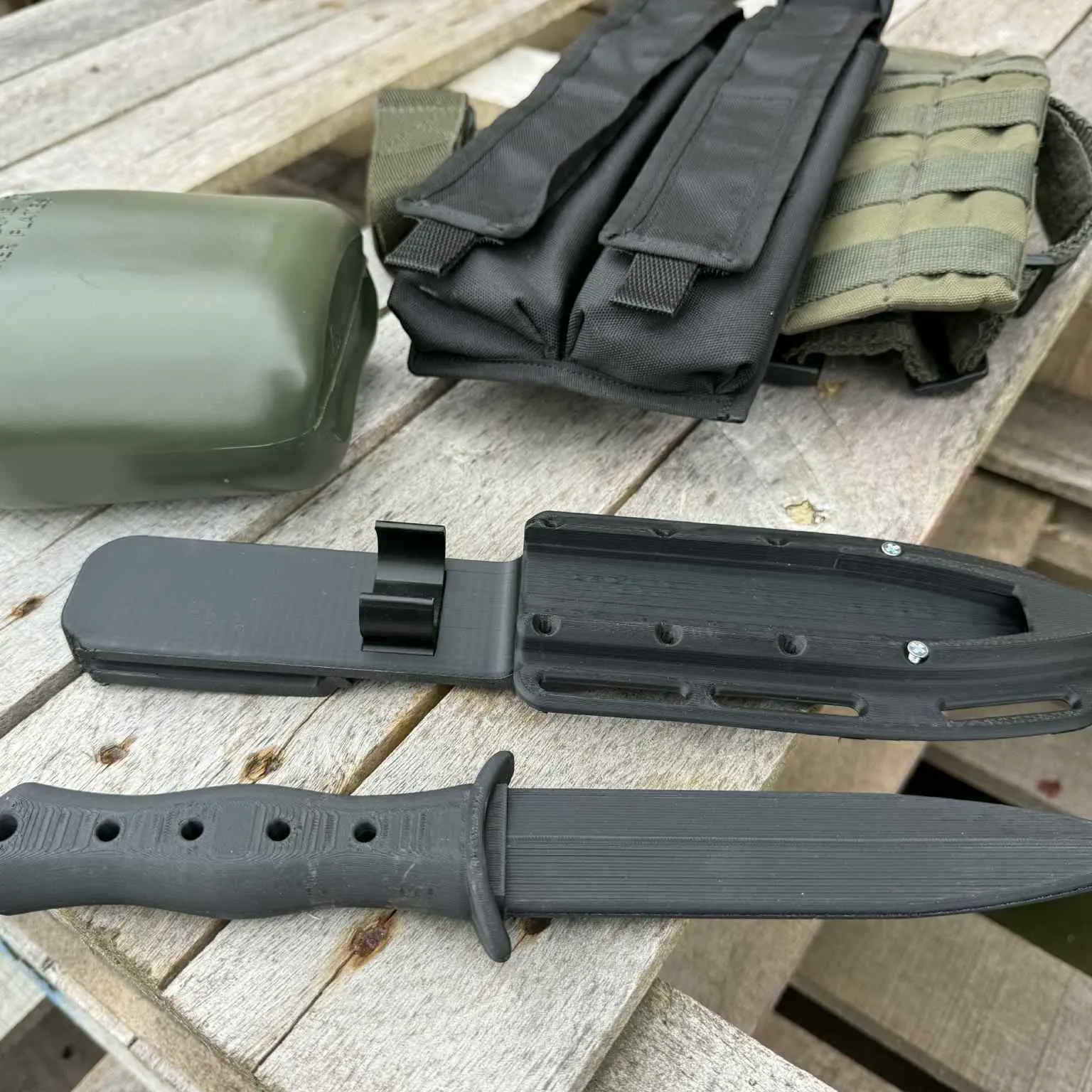 3D Printer Files | 3MF File | Training knife case including LARP/Airsoft knife