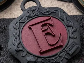 Stranger Things pendant - Letter E by Aza
