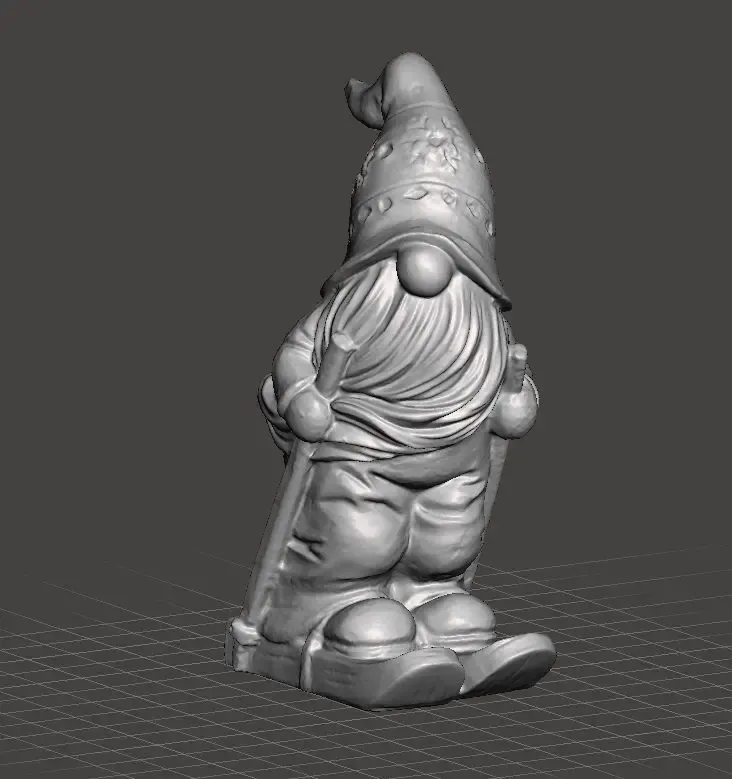 gnome on skis