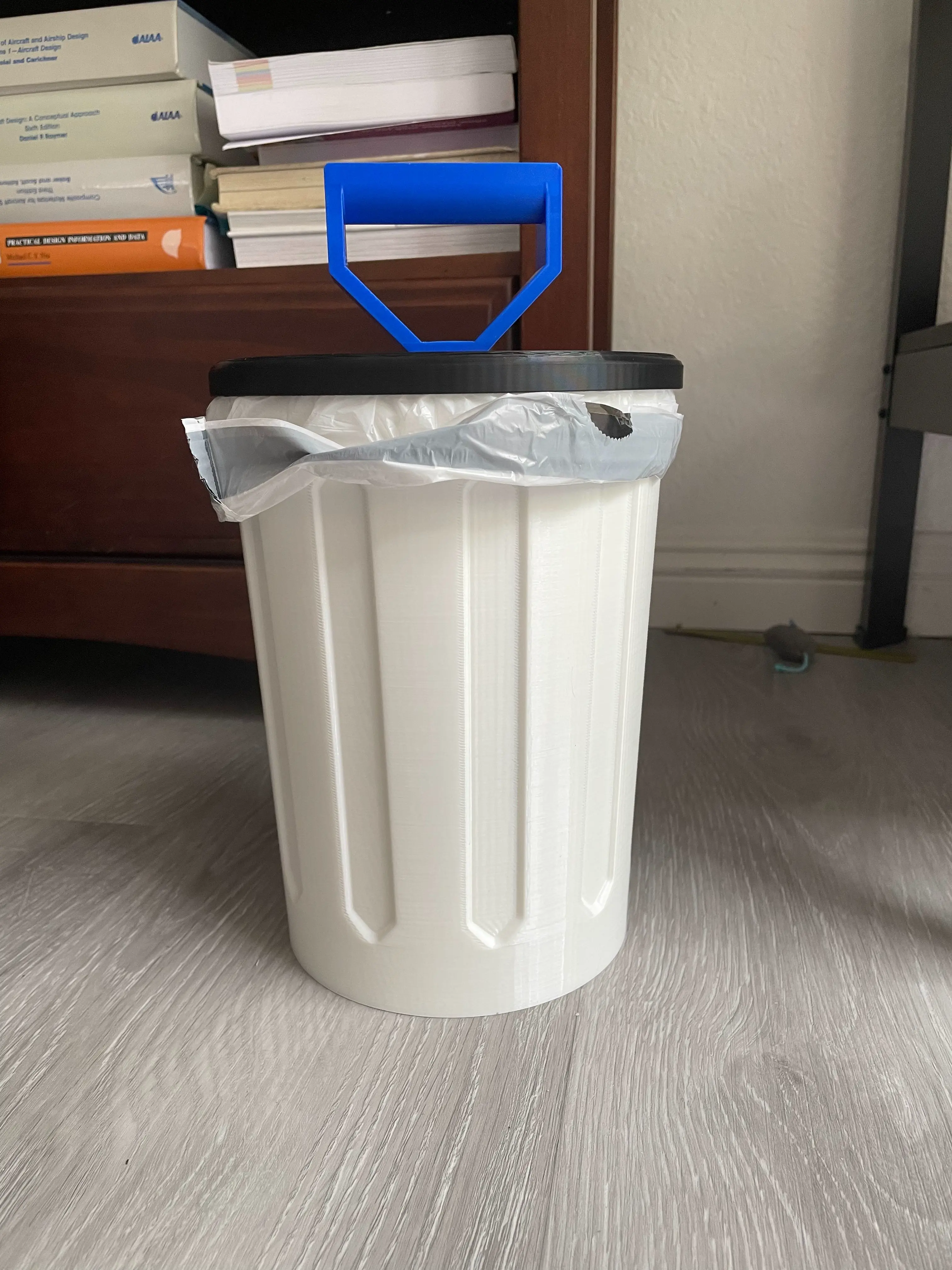 Trash Can with Lid and Handle - Office, Bedroom, Workshop