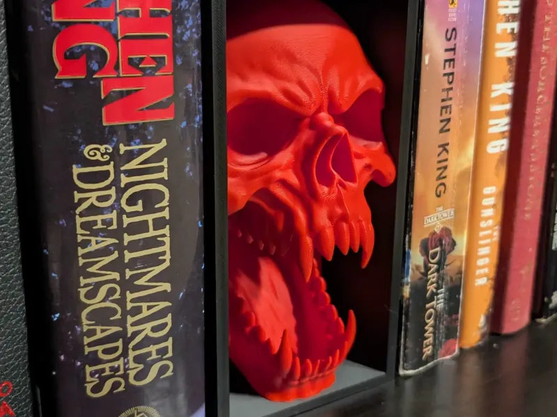 Vampire Skull Book Nook
