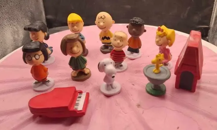 the peanuts gang